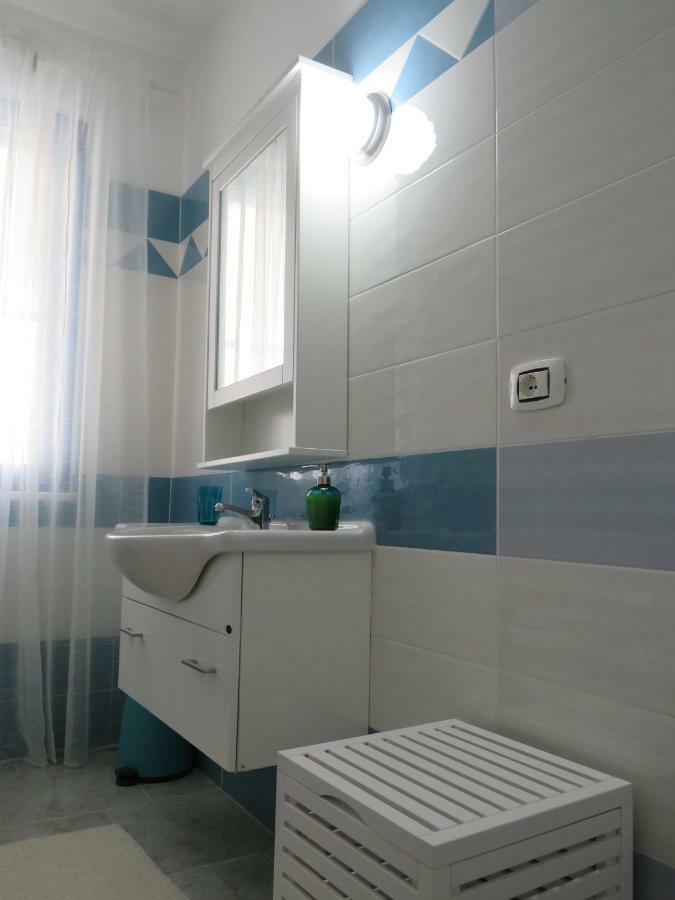 Casa Vacanza Afe A Pochi Passi Dal Mare マッティナータ エクステリア 写真